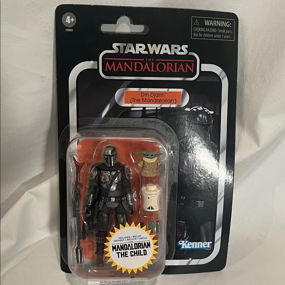 Star Wars Vintage Mandalorian Din Djarin Action Figure Set NIB - Picture 1 of 11